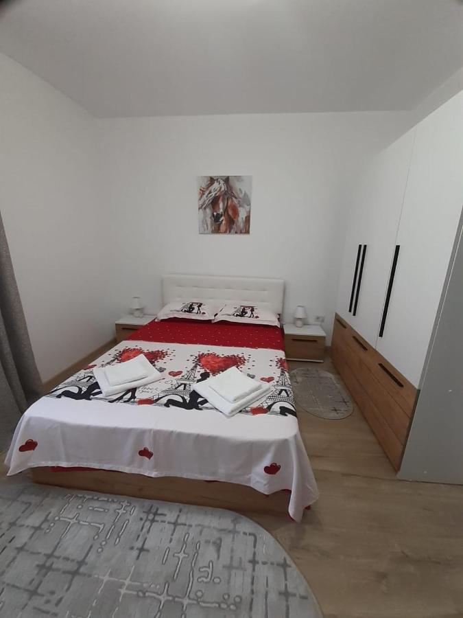 Apartament Ultra Central Marly Gura Humorului Extérieur photo