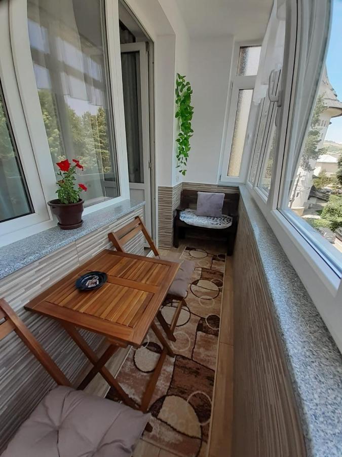 Apartament Ultra Central Marly Gura Humorului Extérieur photo